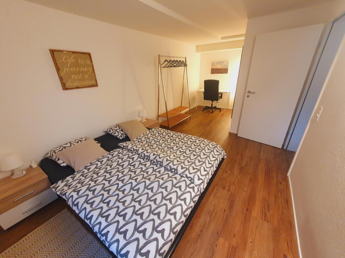 Neue Wohnung An Stadtrand Mit Parkplatz Ebikon エクステリア 写真